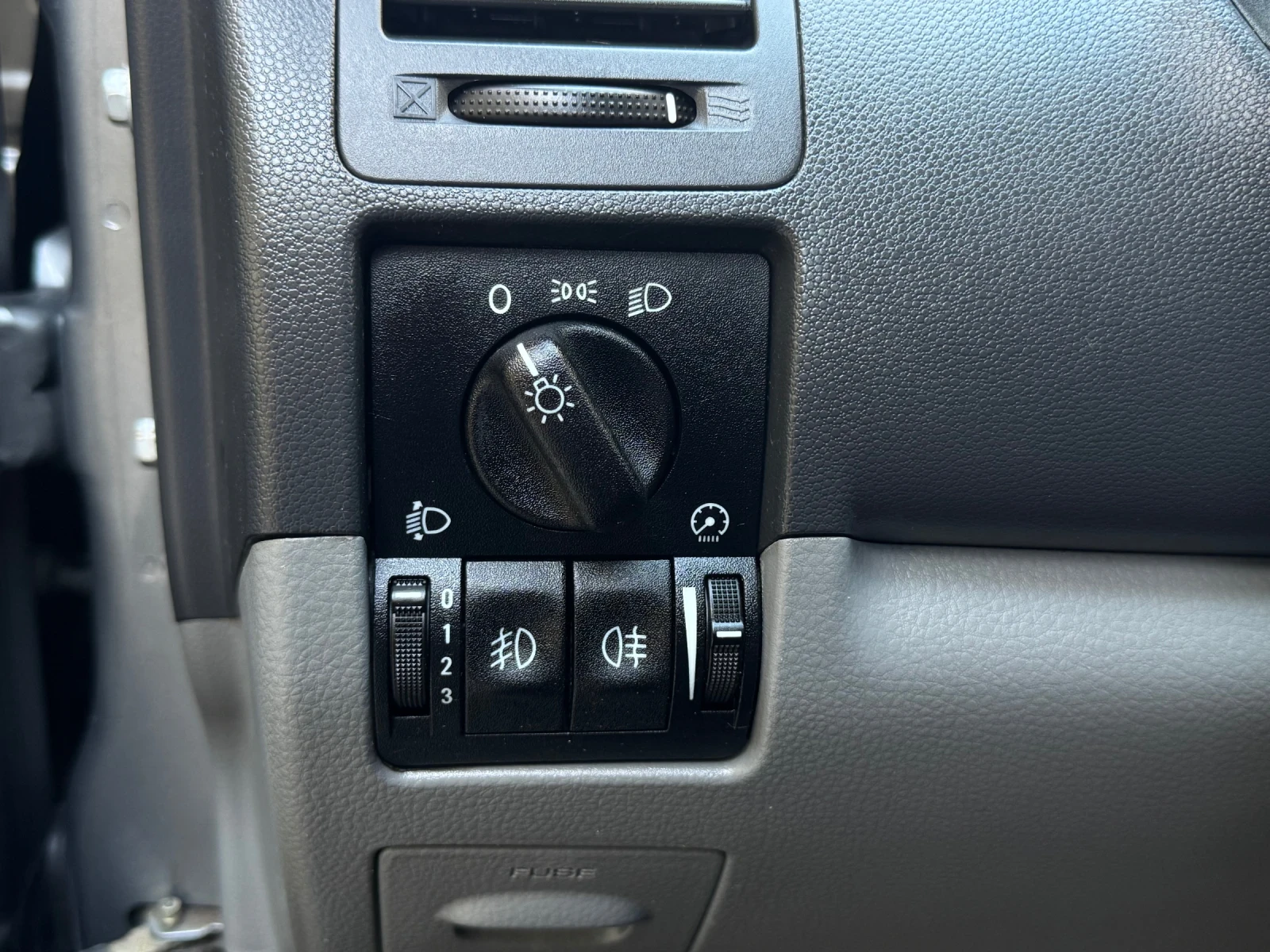 Suzuki Ignis 1.3 4x4 - изображение 7