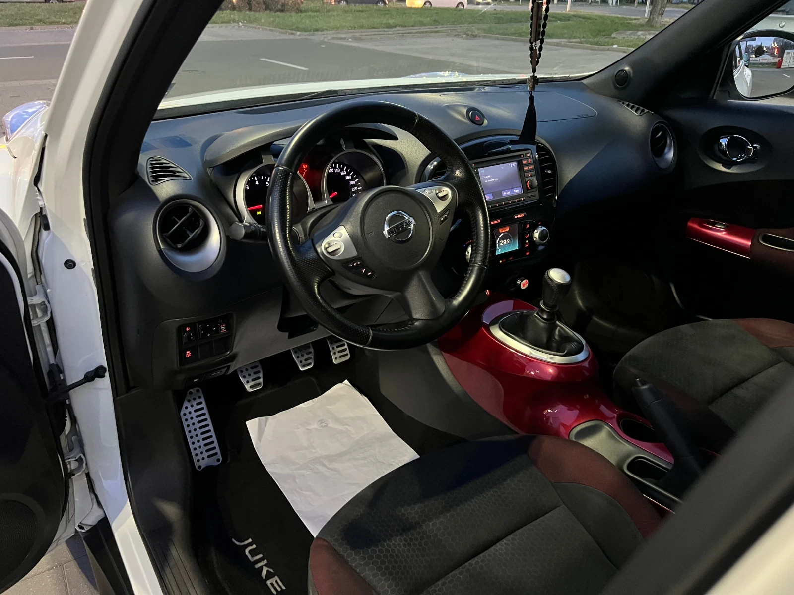 Nissan Juke 1.6 Turbo 190 Keyless Go Navi  - изображение 10