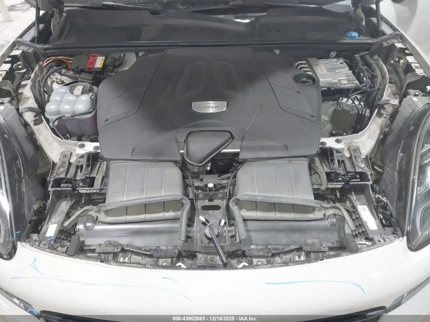 Porsche Cayenne Coupe AWD - изображение 9