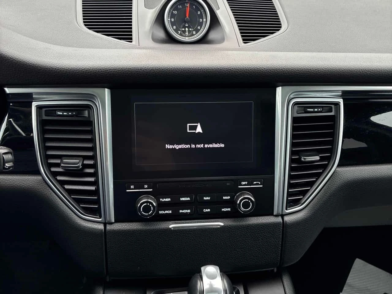 Porsche Macan * S * ОБДУХВАНЕ* PANORAMA* KEYLESS*  - изображение 9