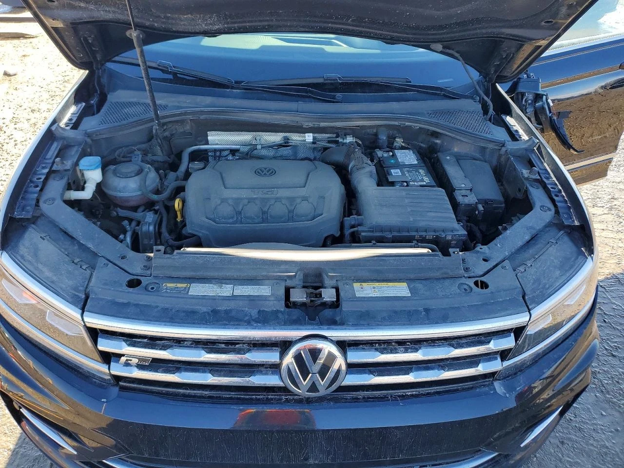 VW Tiguan SEL PREMIUM R-LINE, снимка 12 - Автомобили и джипове - 53929111