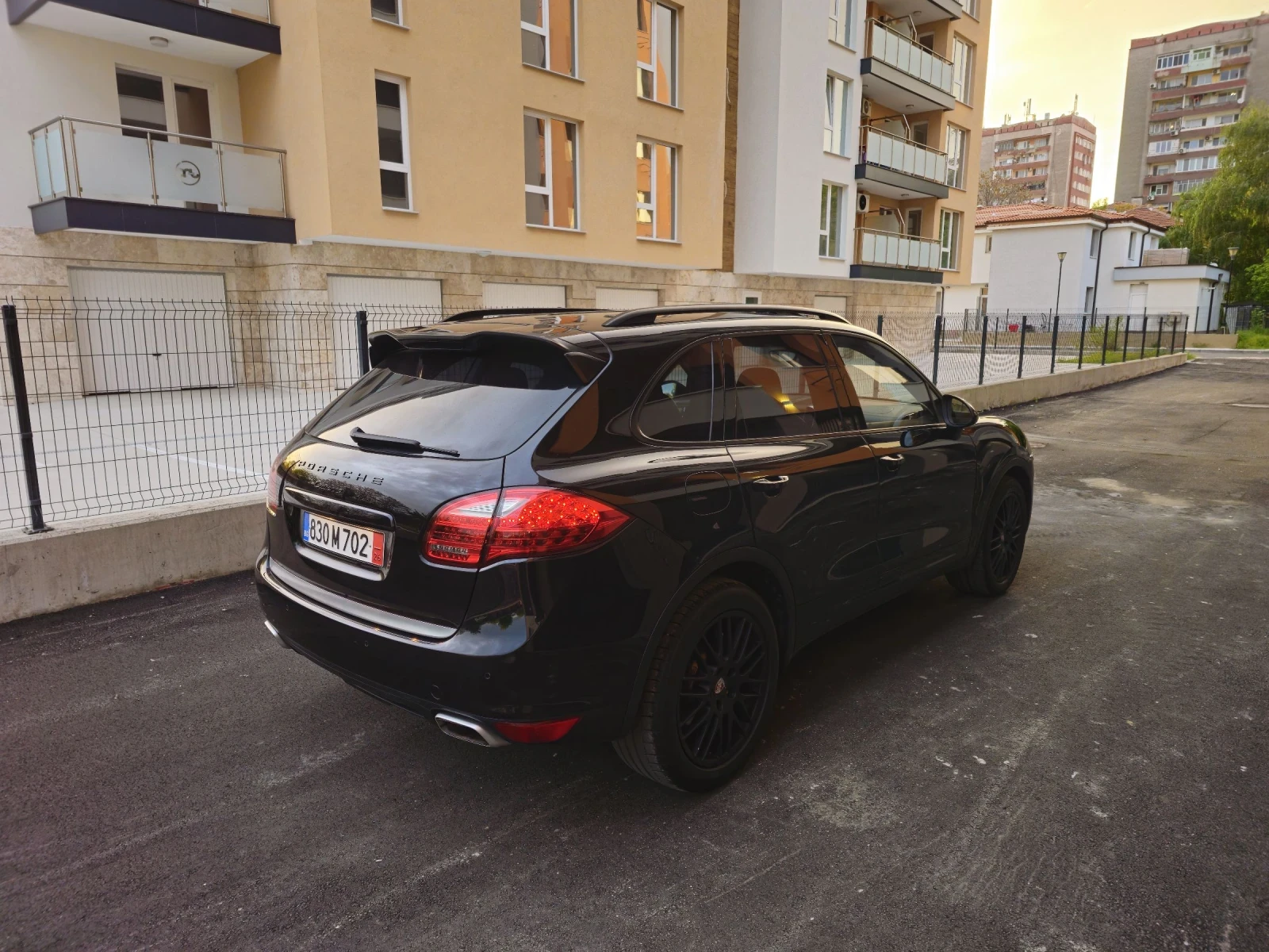 Porsche Cayenne Distronic, подгрев, обдухване, Bose, снимка 3 - Автомобили и джипове - 54359219