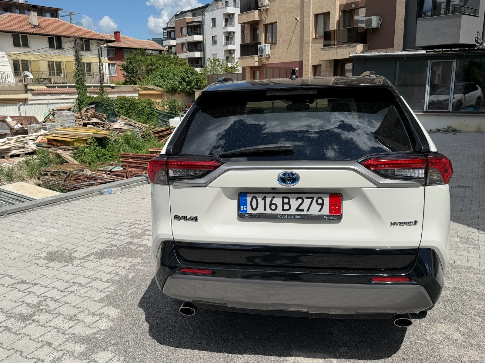 Toyota Rav4 2, 5 Hybrid= 4x4= Panorama= Full 99000 km, снимка 6 - Автомобили и джипове - 54423305