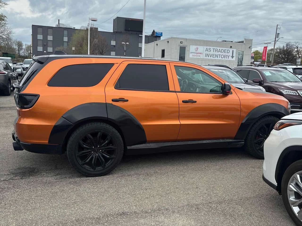 Dodge Durango * AWD 4dr R/T * PANO* KEYLESS* ПОДГРЕВ* , снимка 3 - Автомобили и джипове - 54525904