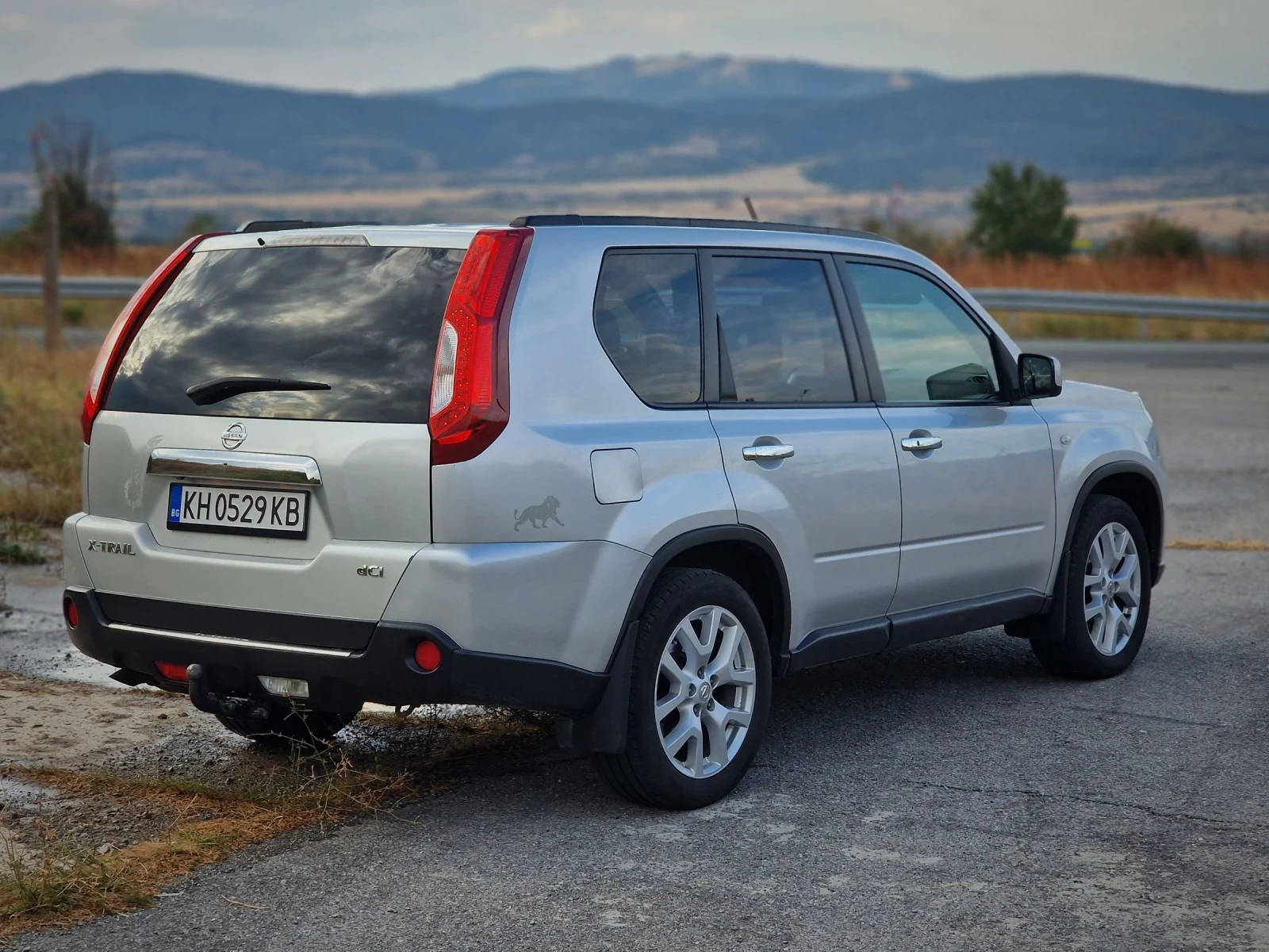 Nissan X-trail Кожа, панорама, теглич, 4Хподгрев, 4х4, ел.седалки, снимка 3 - Автомобили и джипове - 54658111