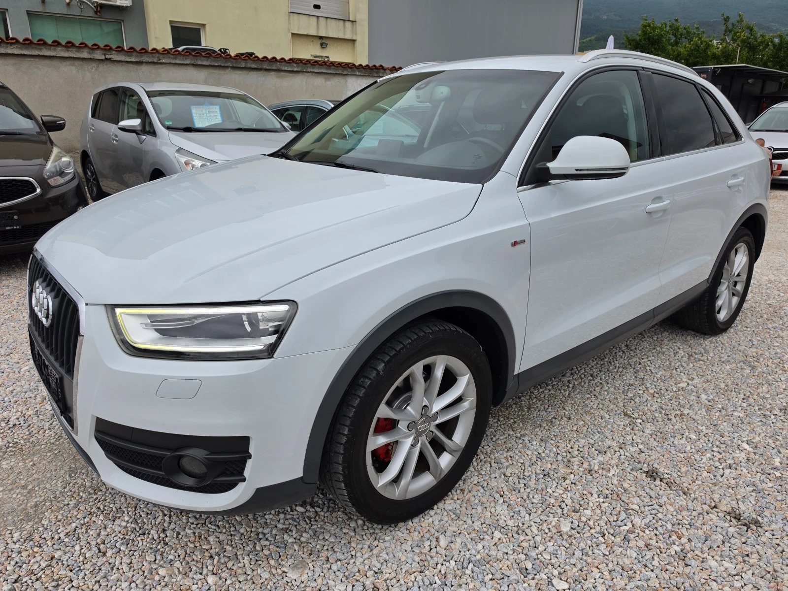 Audi Q3 2.0TFSI / S LINE/