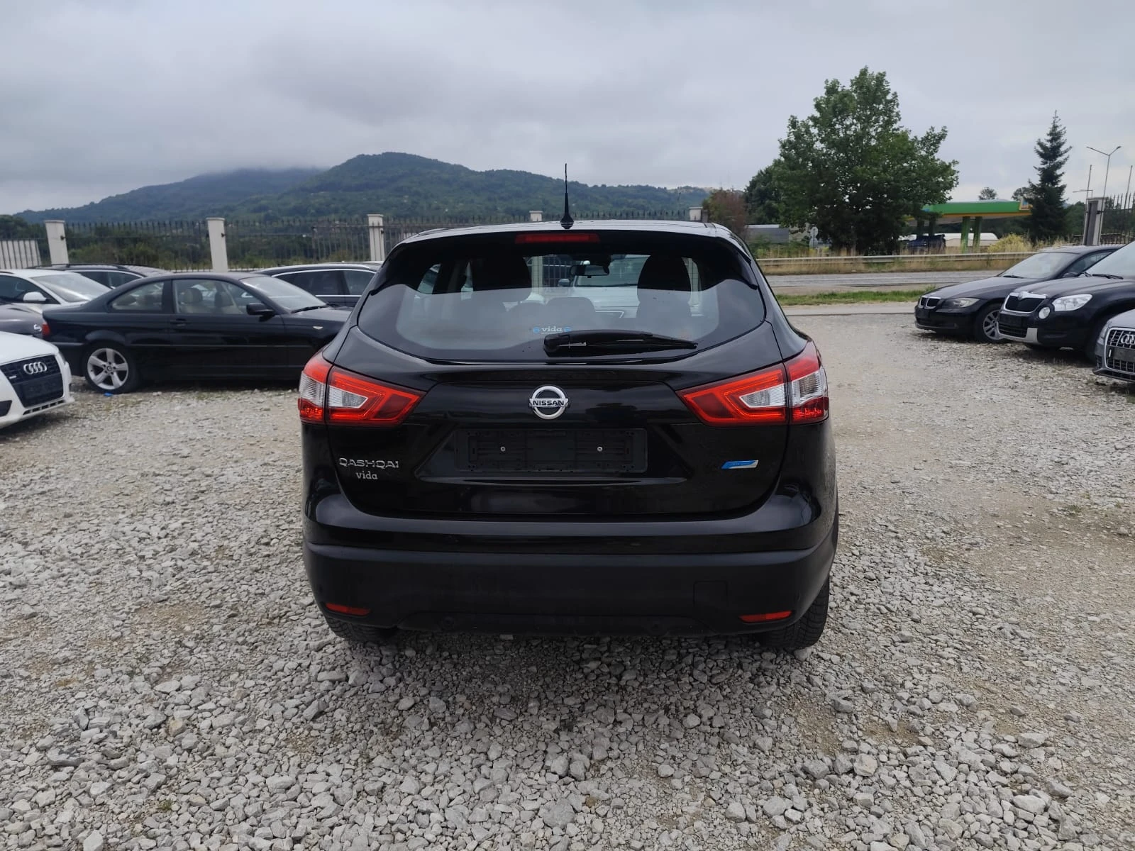 Nissan Qashqai 1.5 дизел Италия, снимка 6 - Автомобили и джипове - 55160972