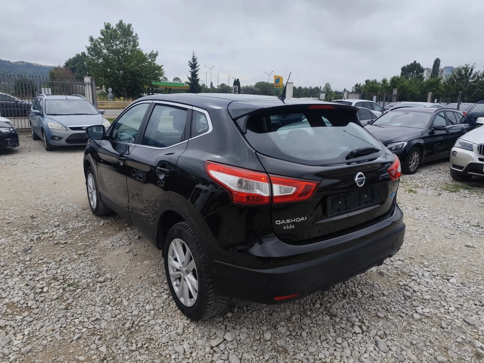 Nissan Qashqai 1.5 дизел Италия, снимка 8 - Автомобили и джипове - 55160972