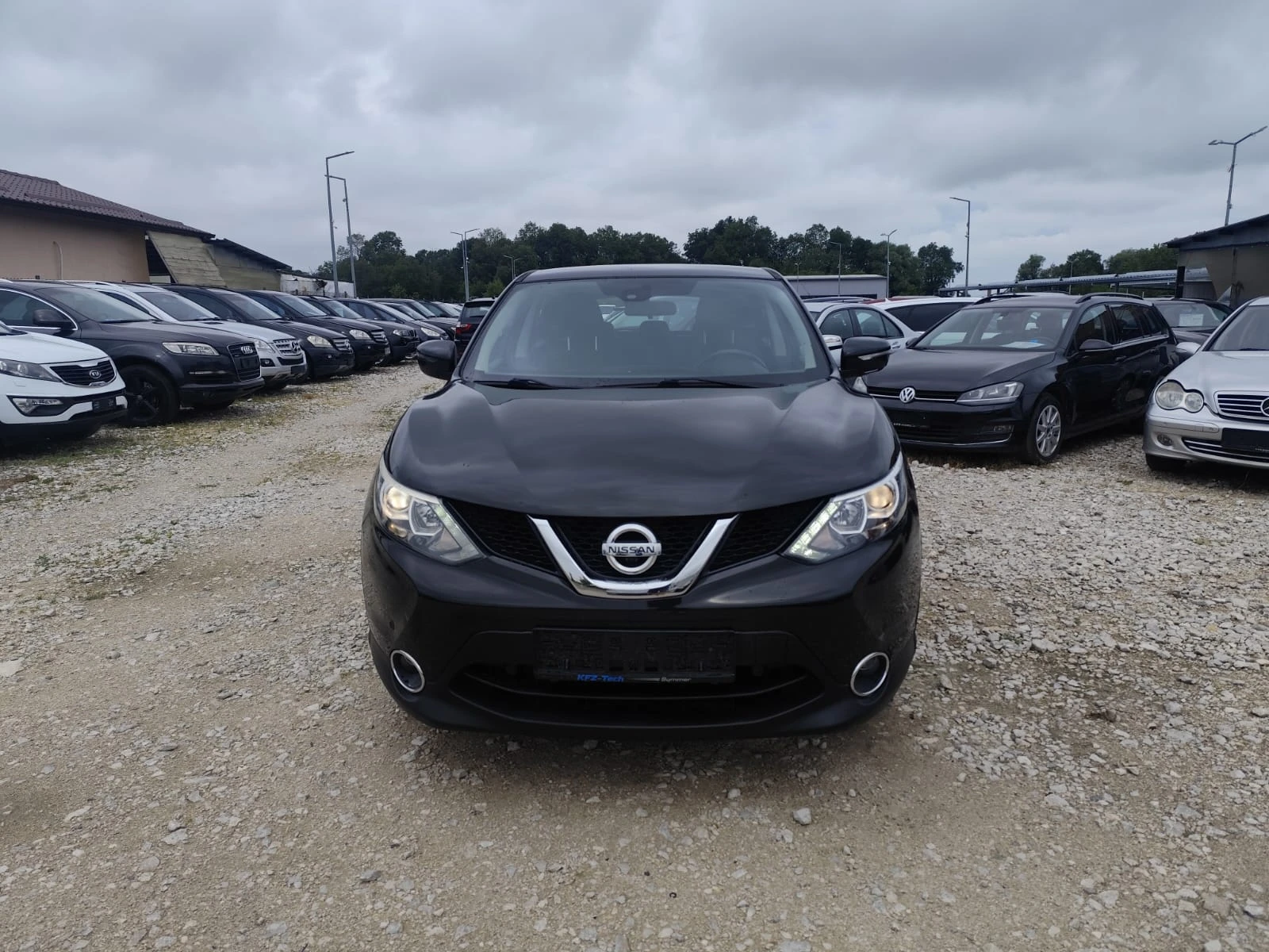 Nissan Qashqai 1.5 дизел Италия, снимка 2 - Автомобили и джипове - 55160972