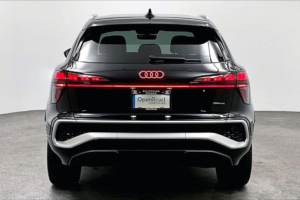 Audi Q3 2026* TECHNIK* QUATTRO* PANO* DIGITAL* LED* КРАЙНА, снимка 5 - Автомобили и джипове - 56261551