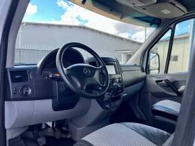 Mercedes-Benz Sprinter Товаропътнически / OM646 / Климатроник, снимка 12