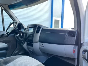 Mercedes-Benz Sprinter Товаропътнически / OM646 / Климатроник, снимка 14