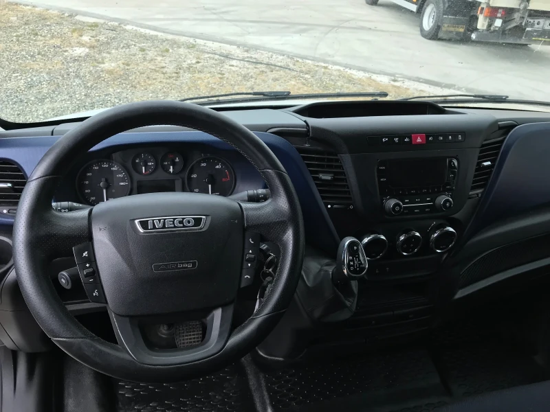 Iveco Daily 35-140 хладилен , снимка 10 - Бусове и автобуси - 50160469
