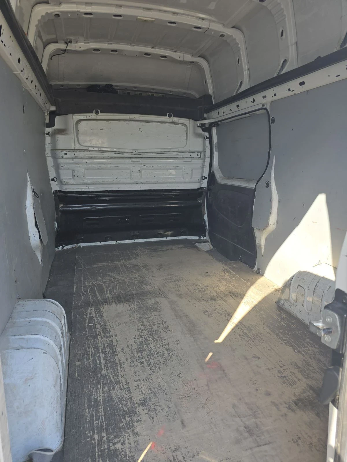 Opel Vivaro 1.6 BiTurbo Start/Stop Euro 5B с надстройка - изображение 4