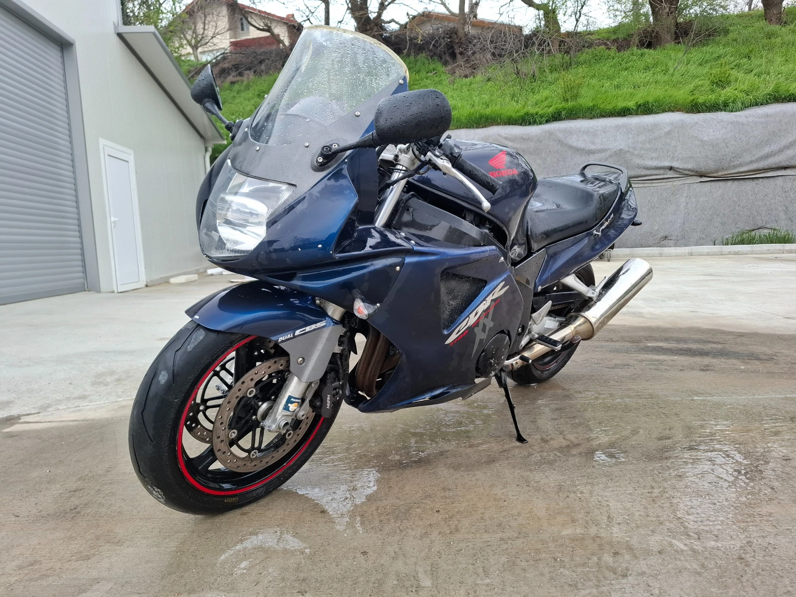 Honda Cbr  Honda Cbr 1100 XX  Blackbird - изображение 2