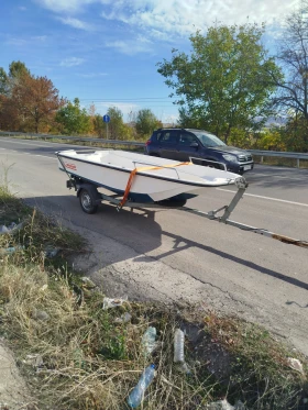 Лодка Boston Wahler, снимка 4 - Воден транспорт - 53008692