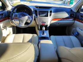 Subaru Outback 2.5, снимка 4 - Автомобили и джипове - 44929185