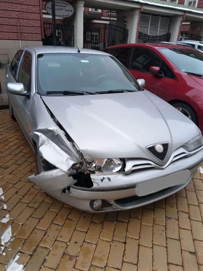 Alfa Romeo 146 1.4 t.spark, снимка 1 - Автомобили и джипове - 47380880