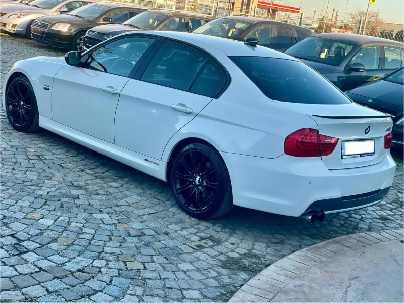 BMW 318 2.0 M-Performance, снимка 3 - Автомобили и джипове - 48603603