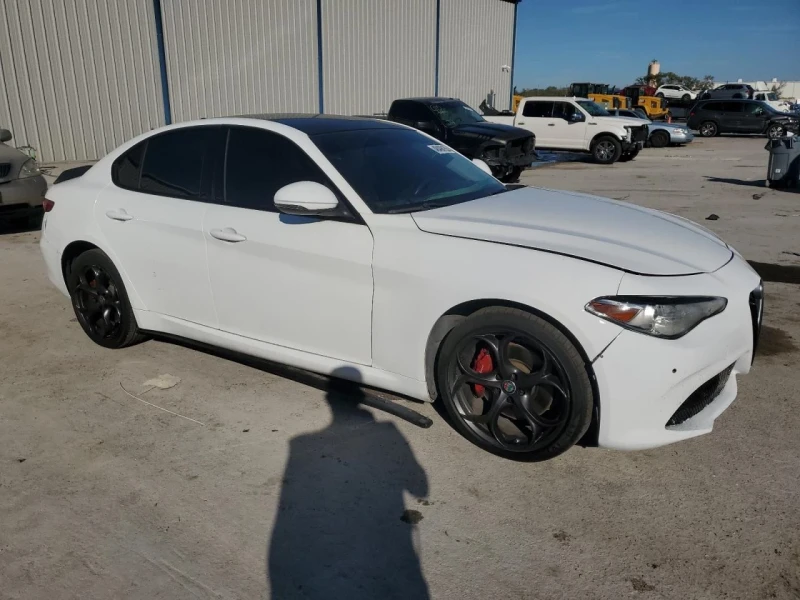 Alfa Romeo Giulia, снимка 1 - Автомобили и джипове - 49532674