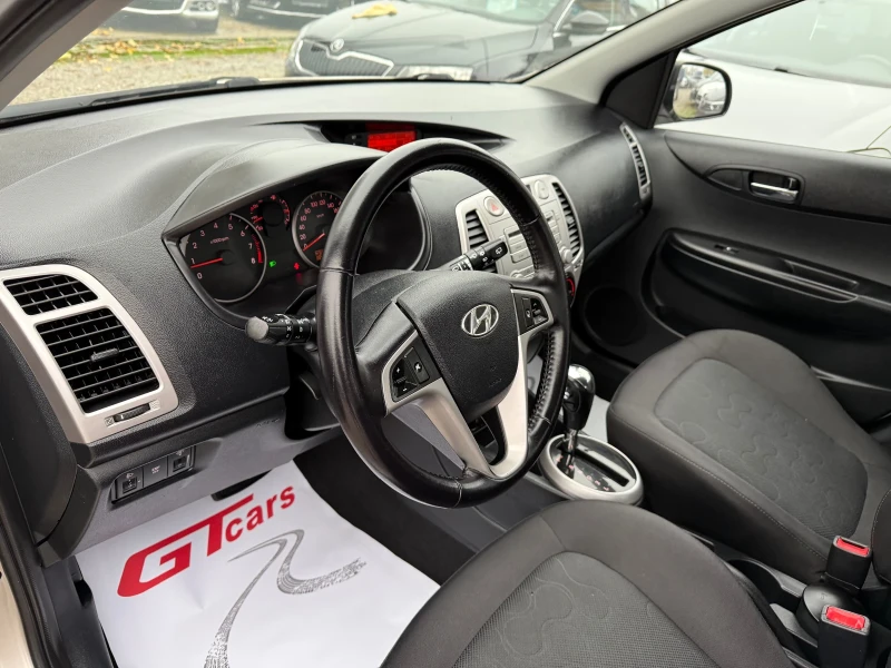 Hyundai I20 1.4i АВТОМАТИК, снимка 8 - Автомобили и джипове - 52482705
