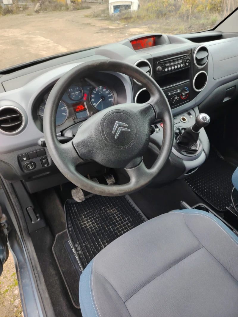 Citroen Berlingo, снимка 11 - Автомобили и джипове - 52645572