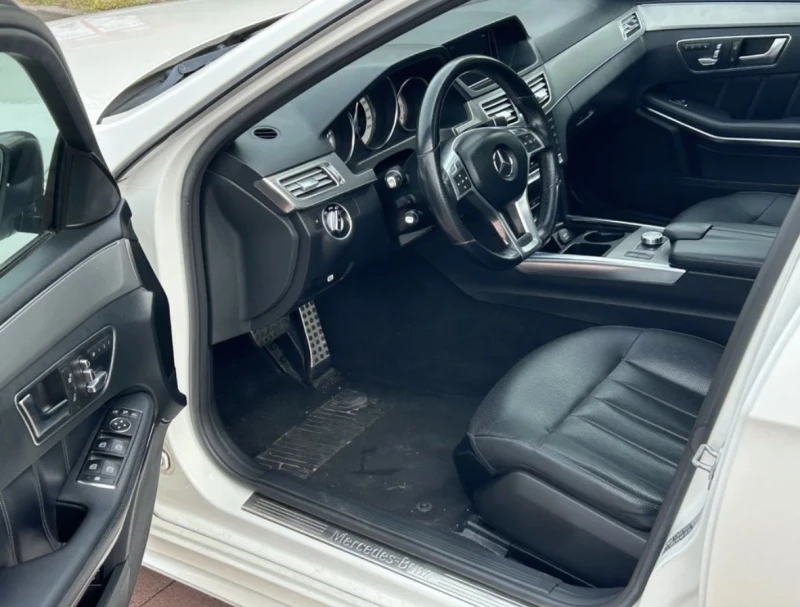 Mercedes-Benz E 350 AMG= 4= MATIC= DISTRONIC= OBDUHVANE= PODGREV= MASS, снимка 7 - Автомобили и джипове - 52713341