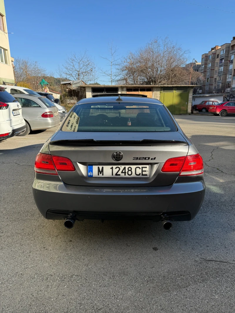 BMW 330 Distronic, снимка 4 - Автомобили и джипове - 52773462