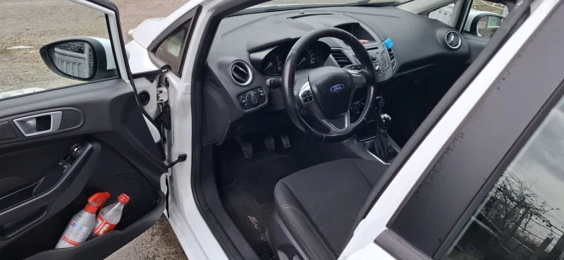 Ford Fiesta 1.3, снимка 5 - Автомобили и джипове - 53199167