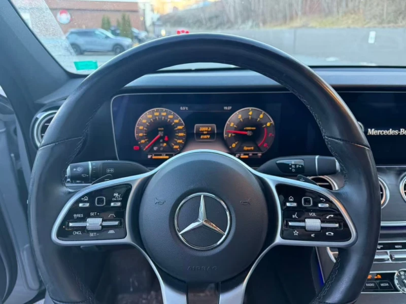 Mercedes-Benz E 450 * CARFAX * БЕЗ ПЪРВОНАЧАЛНА ВНОСКА, снимка 8 - Автомобили и джипове - 52862345