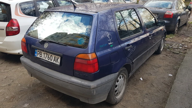 VW Golf 1.6mi 75кс. LPG, снимка 4 - Автомобили и джипове - 53396450