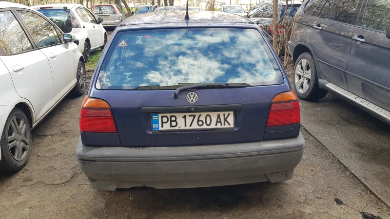 VW Golf 1.6mi 75кс. LPG, снимка 3 - Автомобили и джипове - 53396450