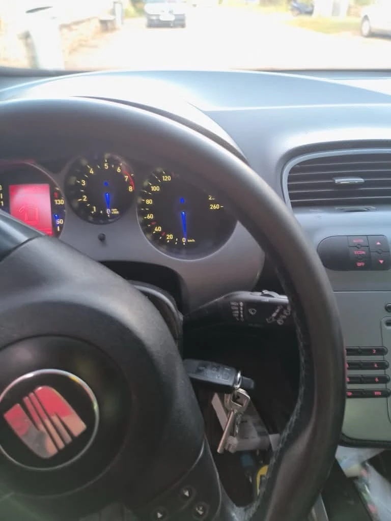 Seat Altea XL 1.8 LPG, снимка 6 - Автомобили и джипове - 55631695