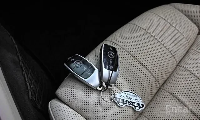 Mercedes-Benz E 400 4Matic Coupe Обдухване Панорама 360 Кам 2 Ключа, снимка 12 - Автомобили и джипове - 55667941