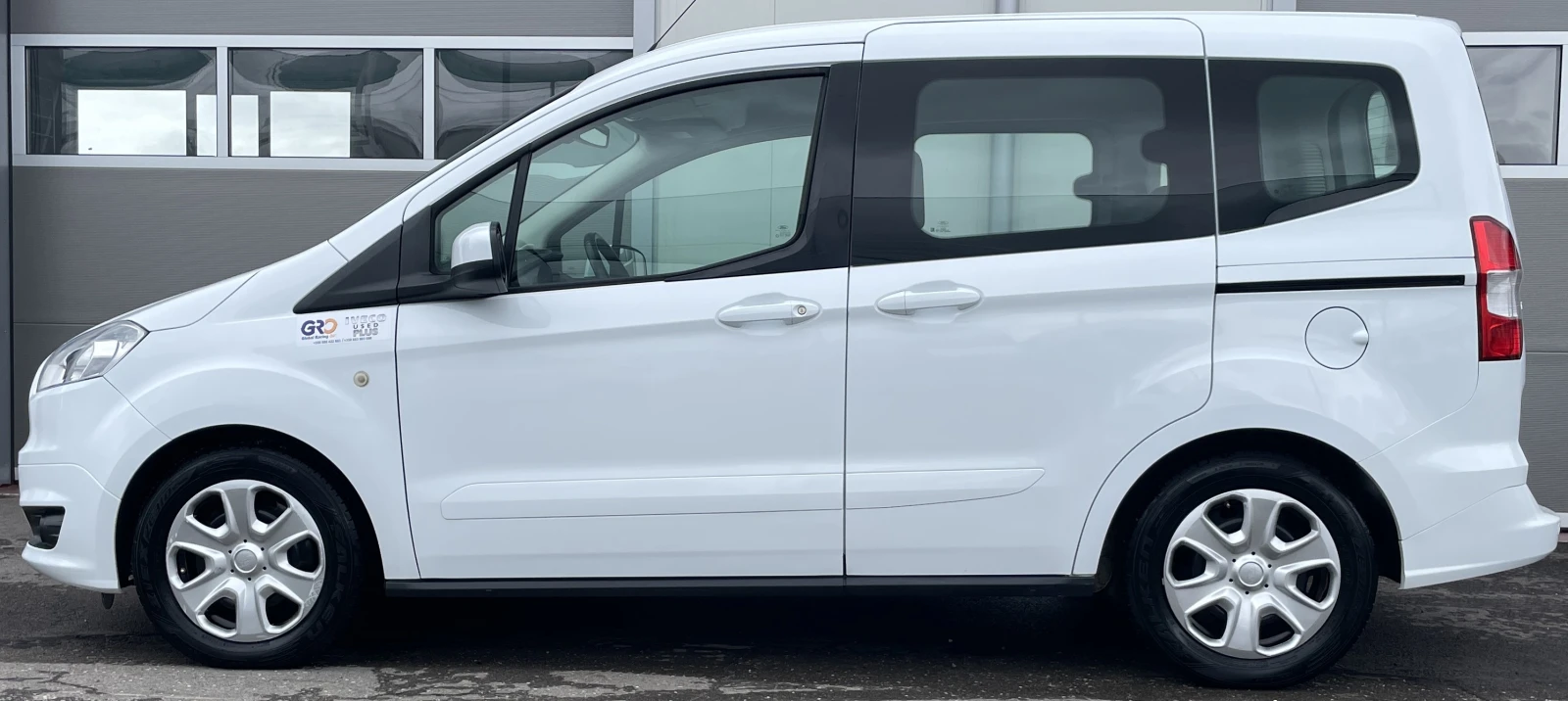 Ford Courier Tourneo Пътническа EcoBoost Trend - изображение 2