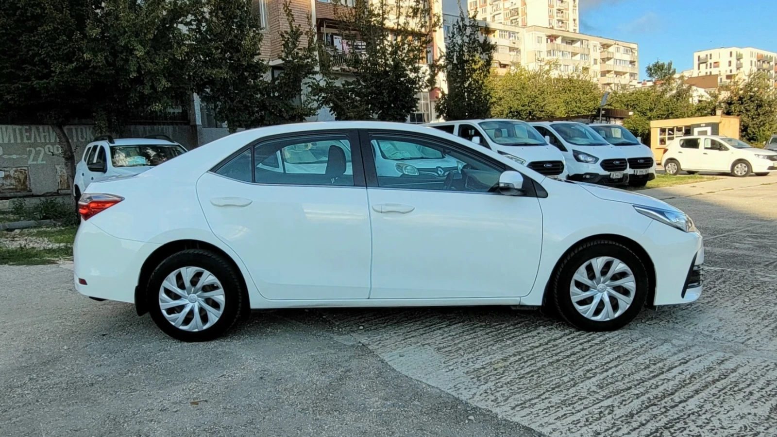 Toyota Corolla 1.6 Luna - изображение 4