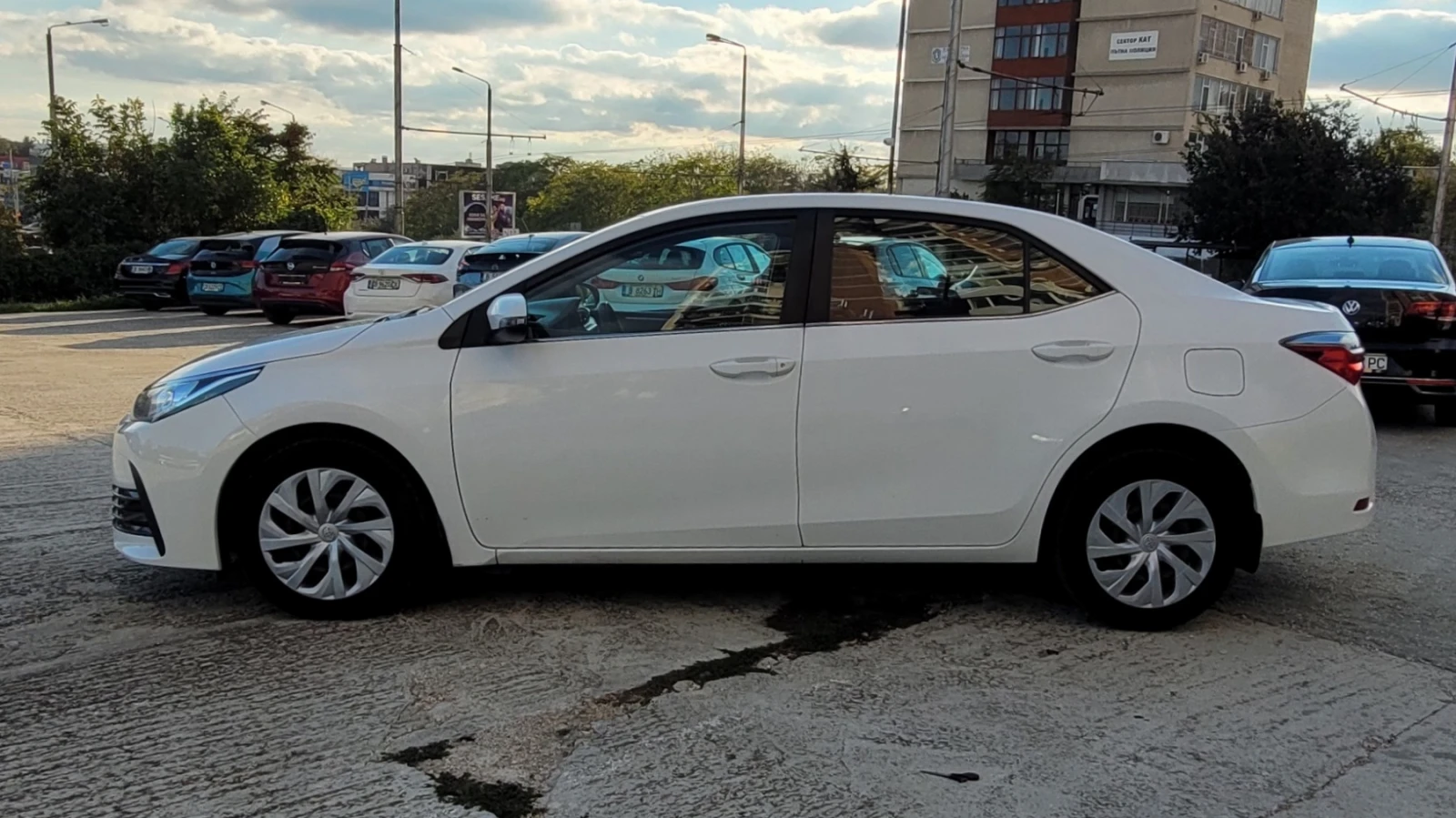 Toyota Corolla 1.6 Luna - изображение 8