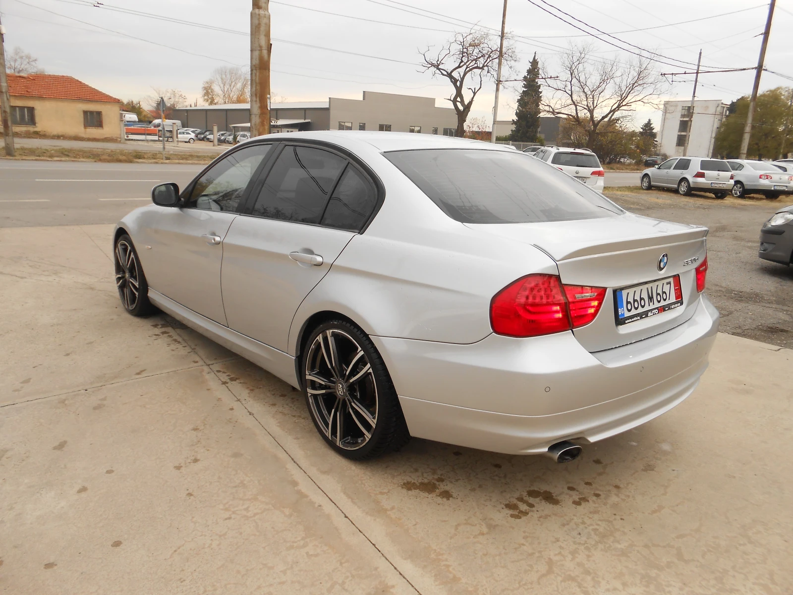 BMW 320 2.0d-Euro-5B-6sk - изображение 7