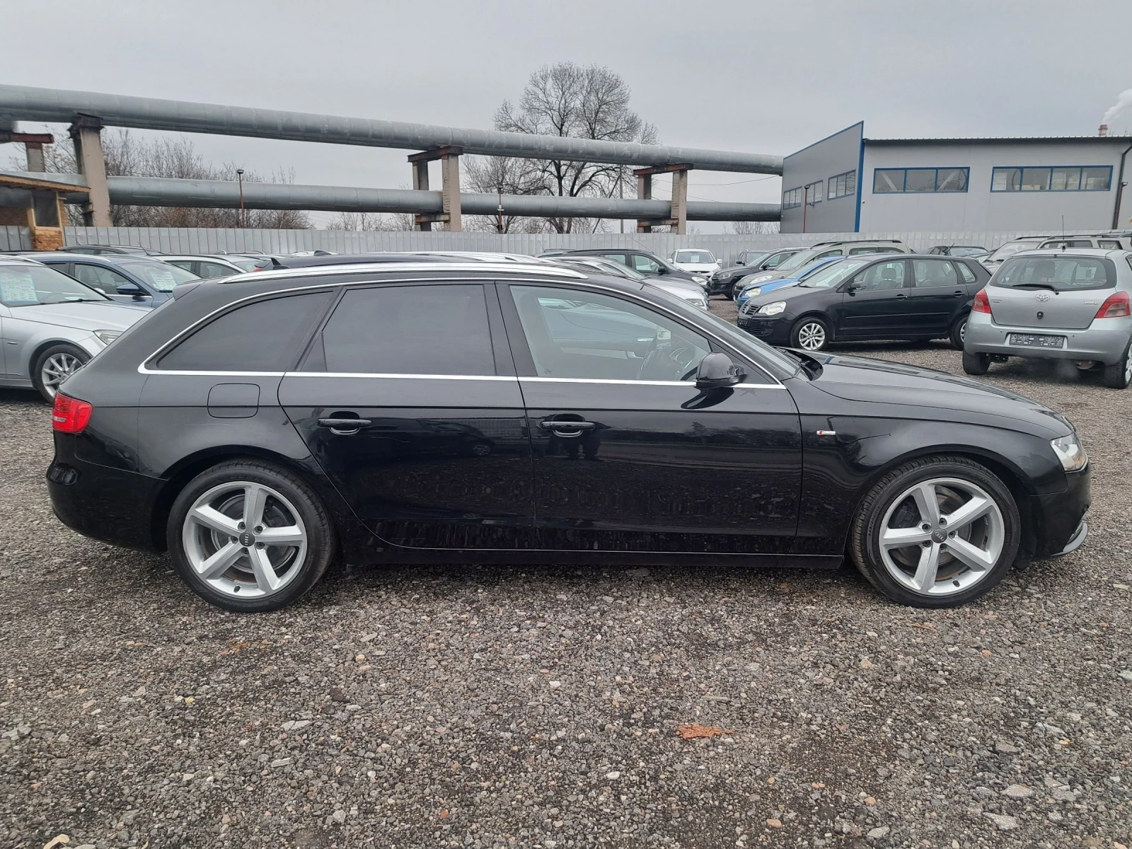 Audi A4 2.0TDI 143PS..S-LINE ITALIA - изображение 10