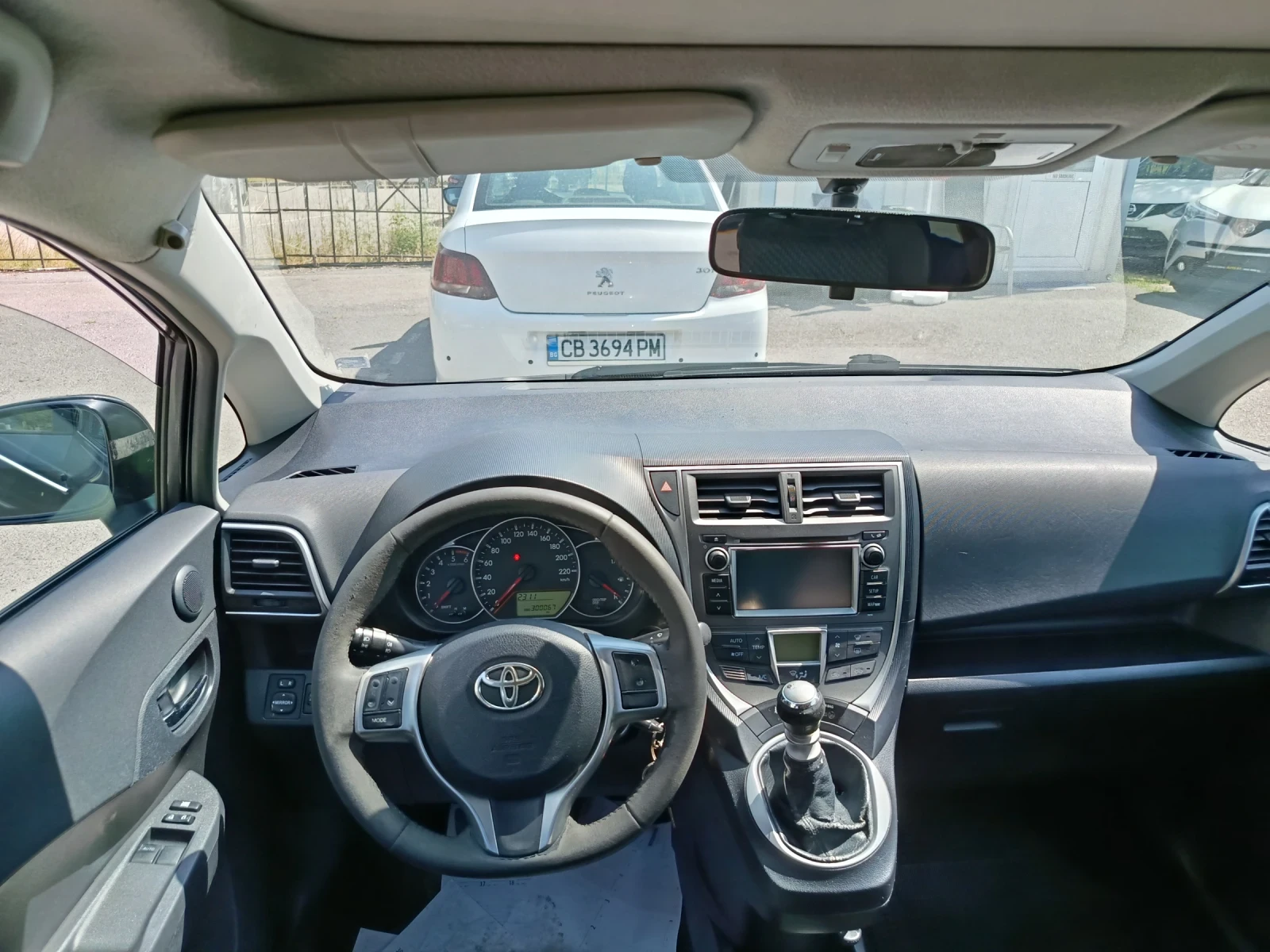 Toyota Verso S 1.4 D-4D* КАМЕРА* ПАНОРАМА* КЛИМАТРОНИК*  - изображение 10