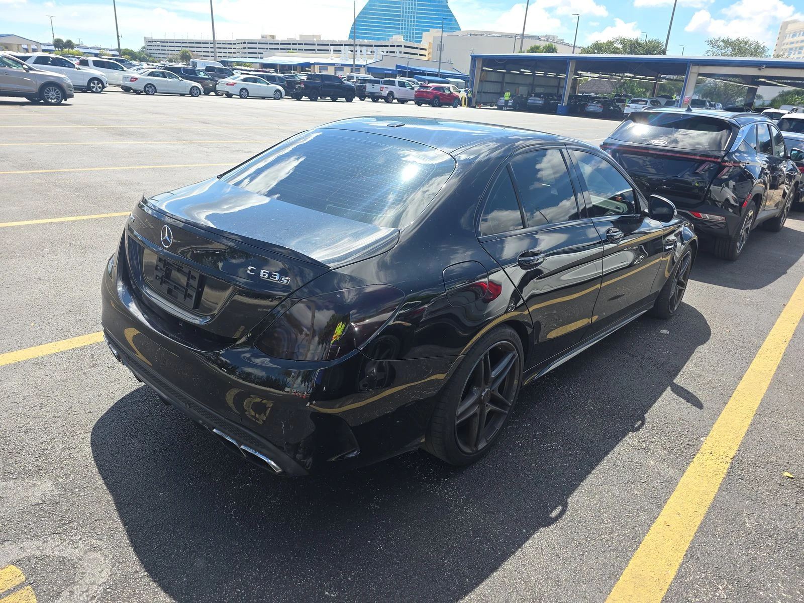 Mercedes-Benz C 63 AMG S* BURMASTER* CARBON* LANE ASSIST* KEYLESS GO* NAP - изображение 5