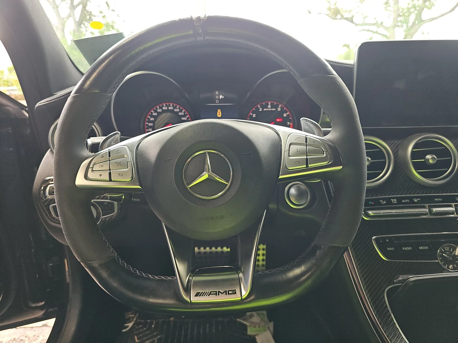 Mercedes-Benz C 63 AMG S* BURMASTER* CARBON* LANE ASSIST* KEYLESS GO* NAP - изображение 7