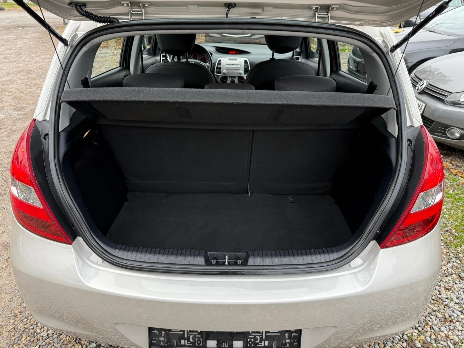 Hyundai I20 1.4i  | Mobile.bg   12