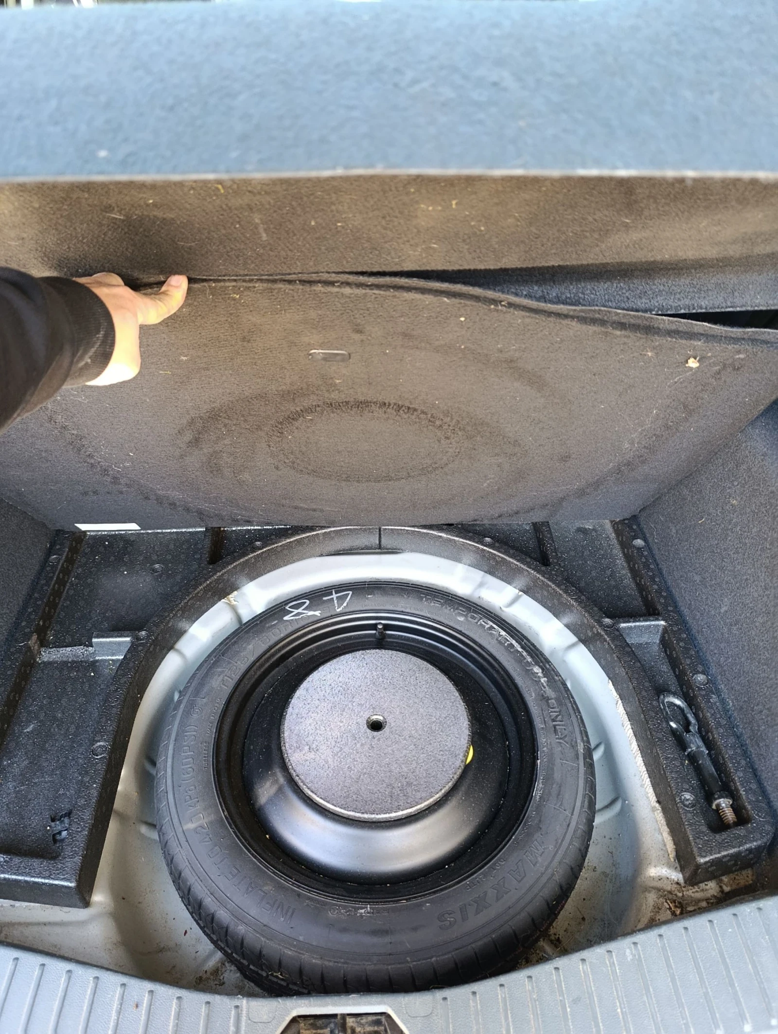 Ford C-max 1.6 tdci 95hp, снимка 11 - Автомобили и джипове - 53758231