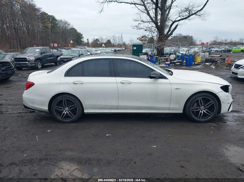 Mercedes-Benz E 53 AMG 3.0l Amg E 53 4Matic, снимка 13 - Автомобили и джипове - 53964062