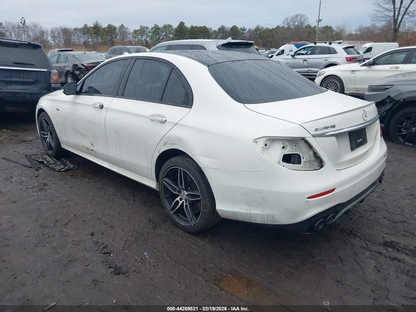 Mercedes-Benz E 53 AMG 3.0l Amg E 53 4Matic, снимка 3 - Автомобили и джипове - 53964062