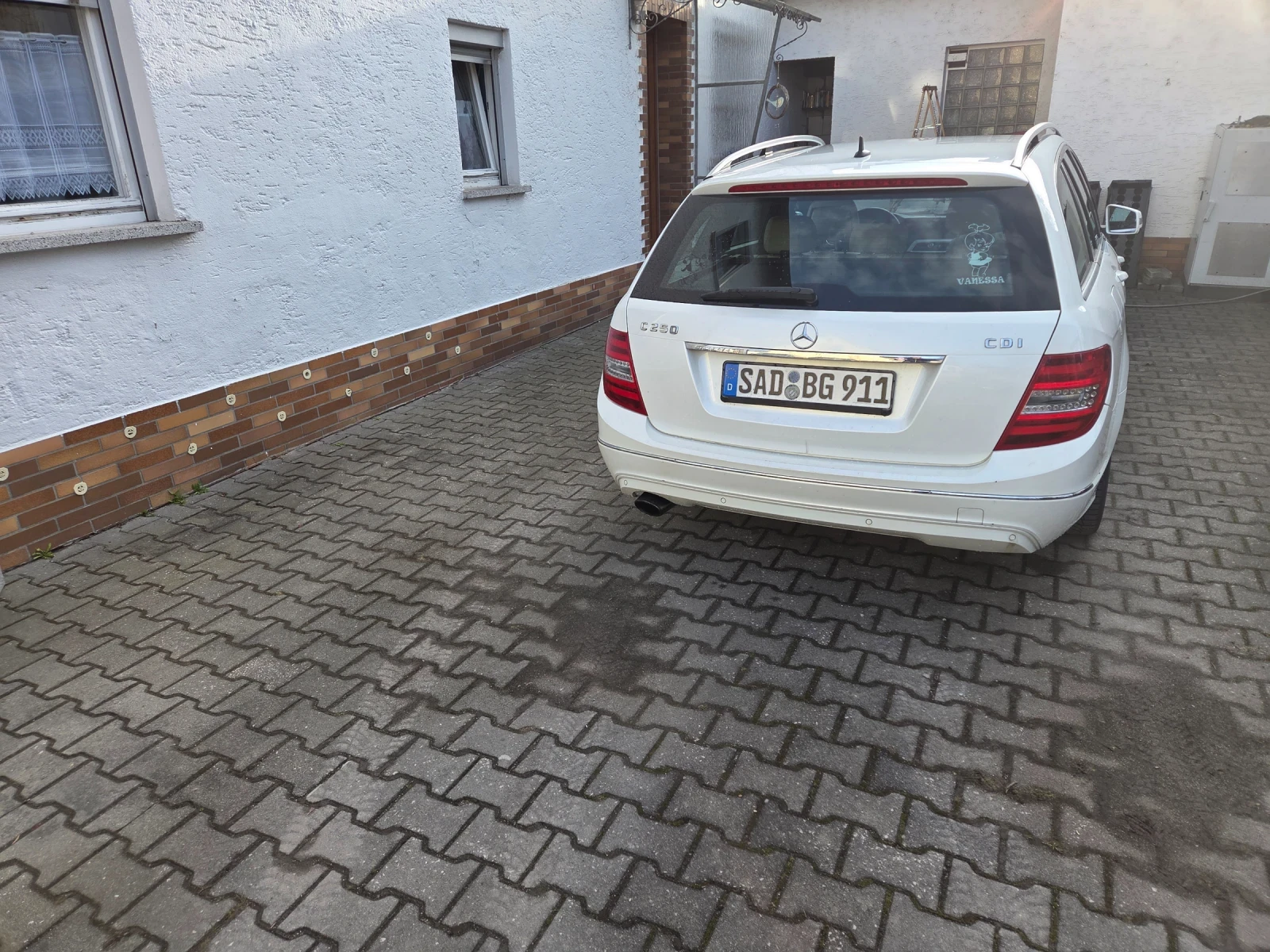 Mercedes-Benz C 250 Авангард Спорт , снимка 4 - Автомобили и джипове - 54271014