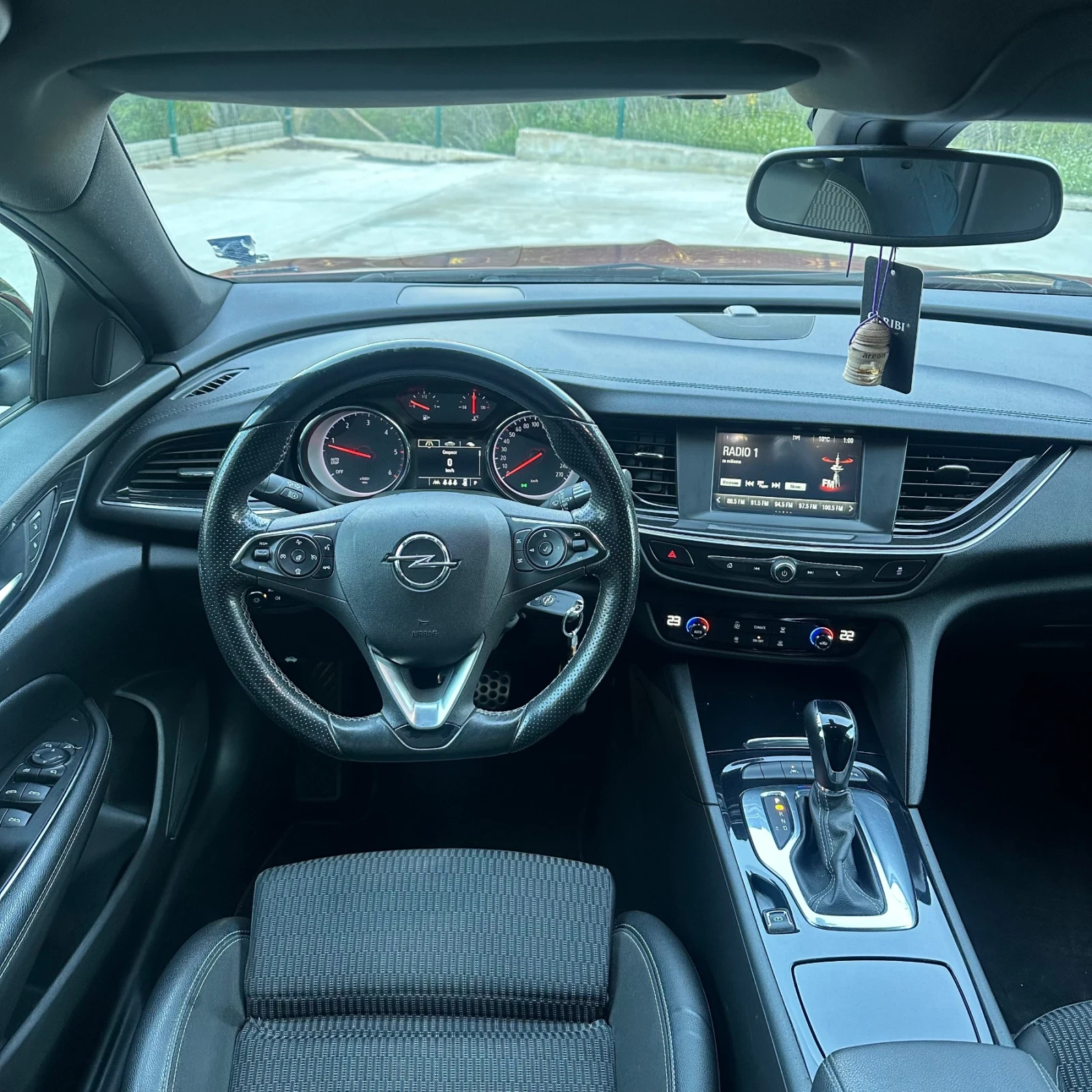 Opel Insignia, снимка 12 - Автомобили и джипове - 54444695