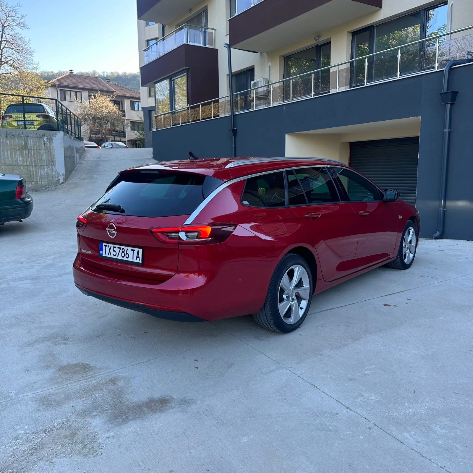 Opel Insignia, снимка 6 - Автомобили и джипове - 54444695