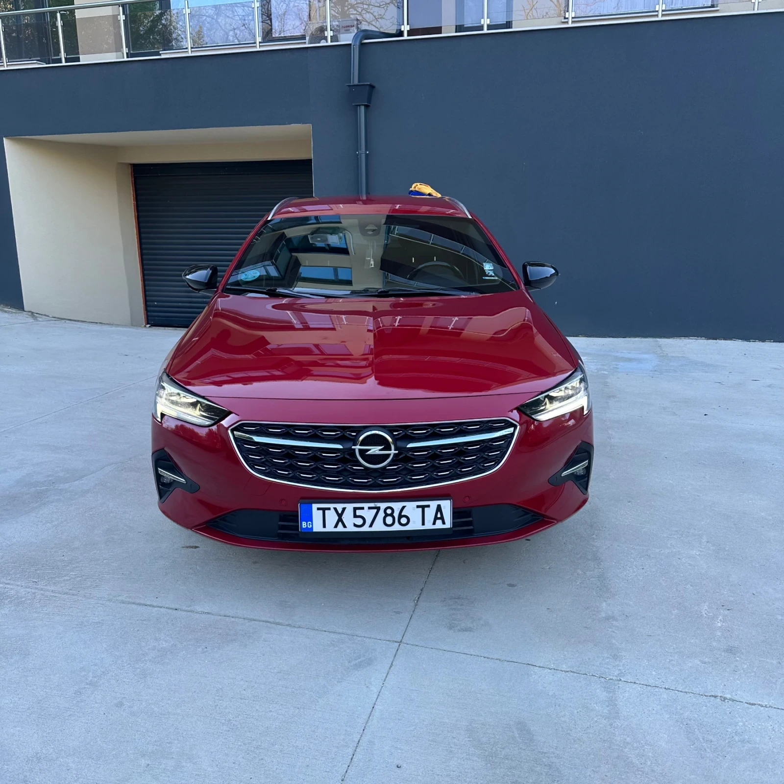 Opel Insignia, снимка 2 - Автомобили и джипове - 54444695